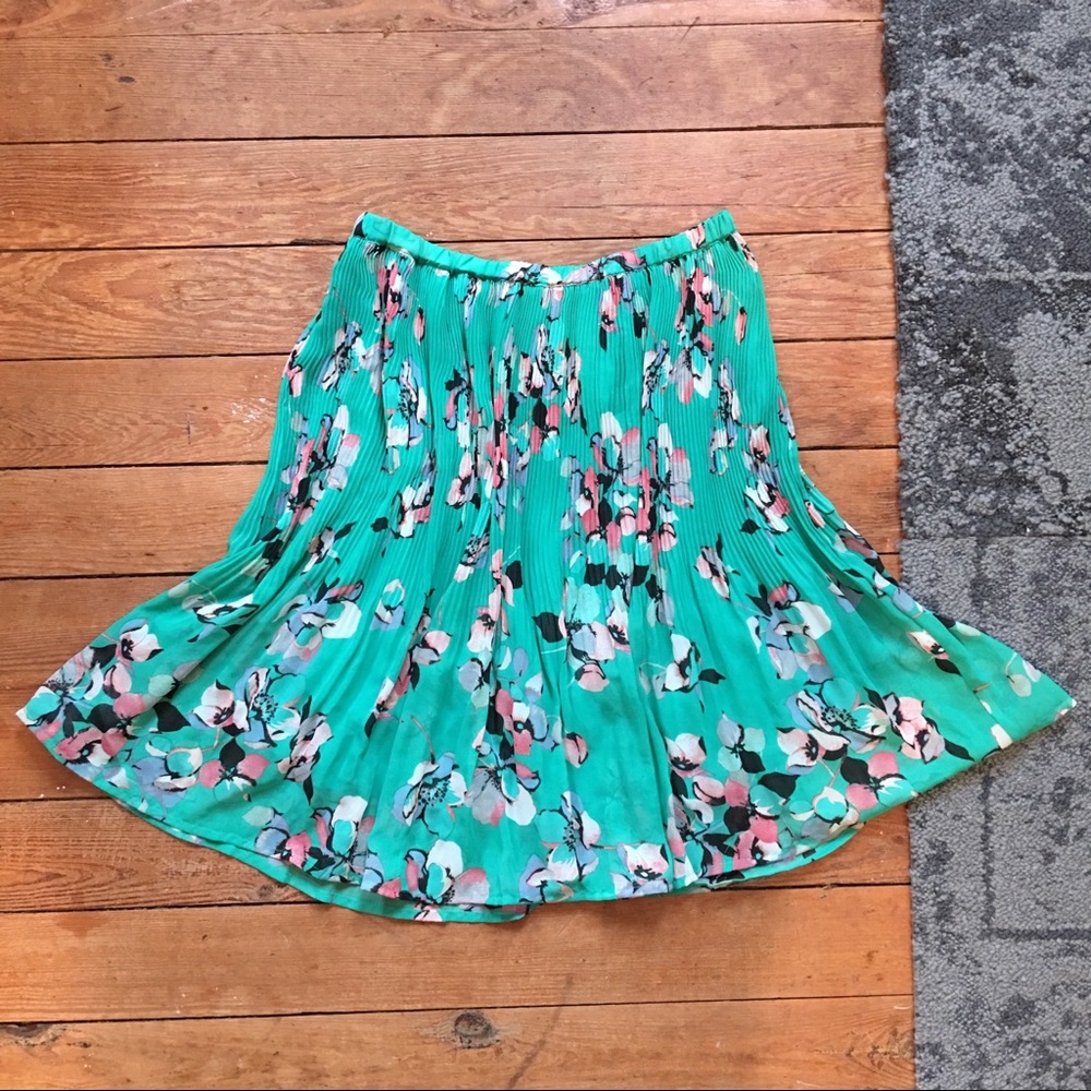 Elle skirt